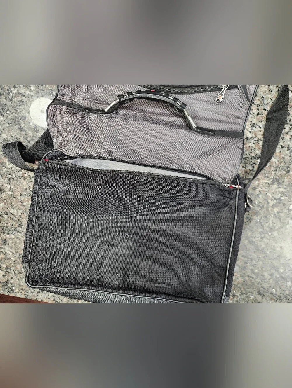 ‼️HOT DEAL‼️ Swiss Gear Latop Bag